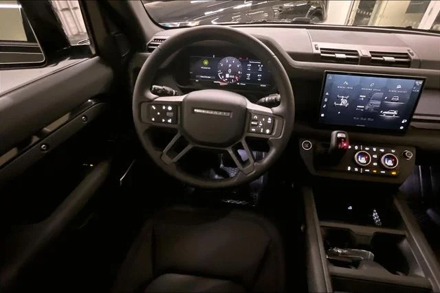 Used 2025 Black Land Rover S image 4