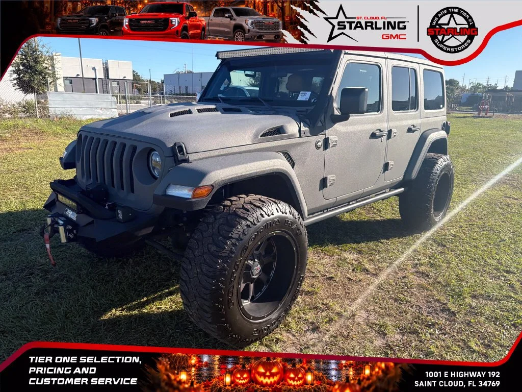 Used 2018  Jeep Sport S image 1