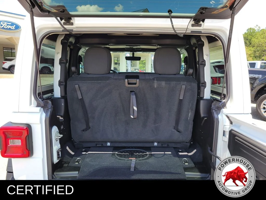 Used 2022 White Jeep Rubicon image 13
