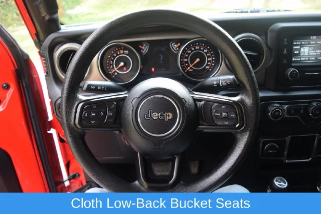 Used 2019 Red Jeep Sport image 4