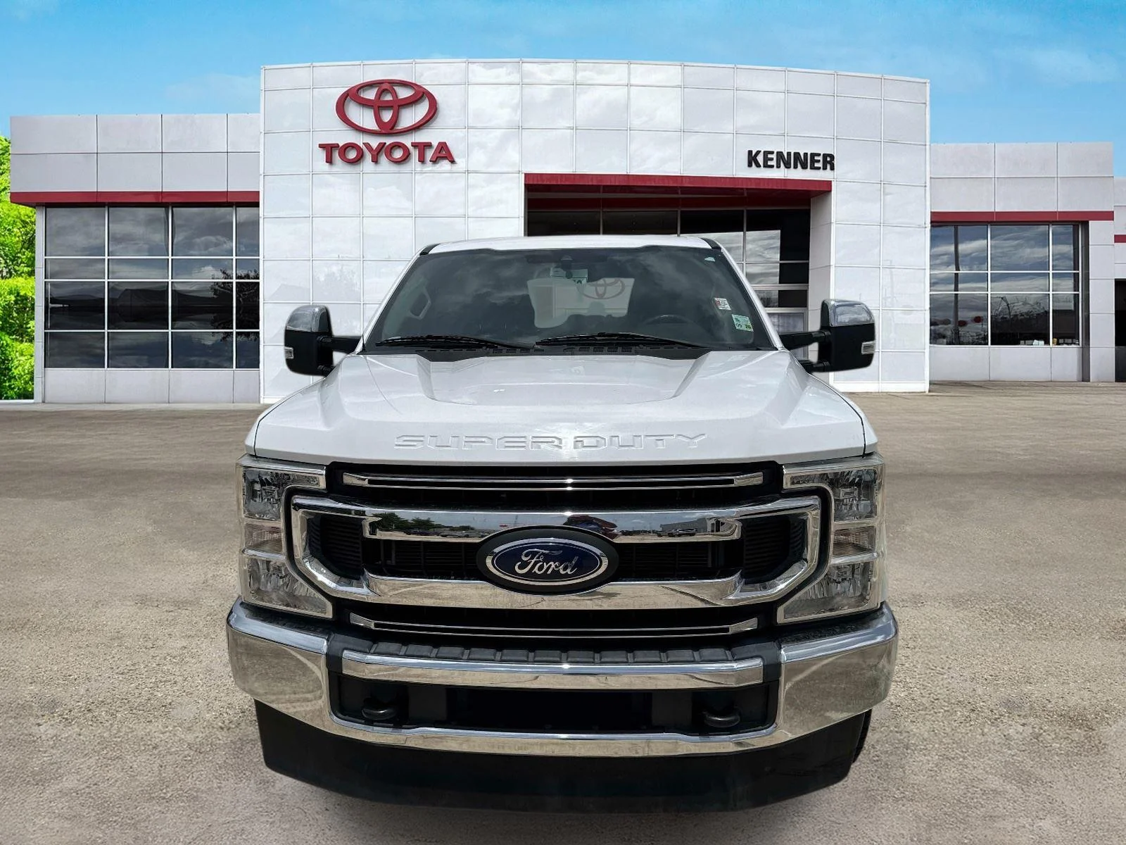 Used 2021 Oxford White Ford XLT image 2