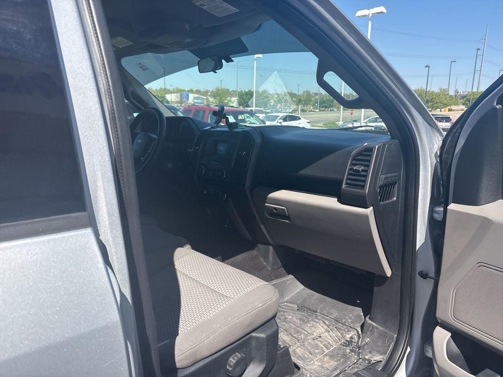 Used 2018 Silver Ford XLT image 26