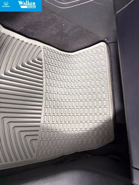 Used 2020 Ingot Silver Ford SE image 32