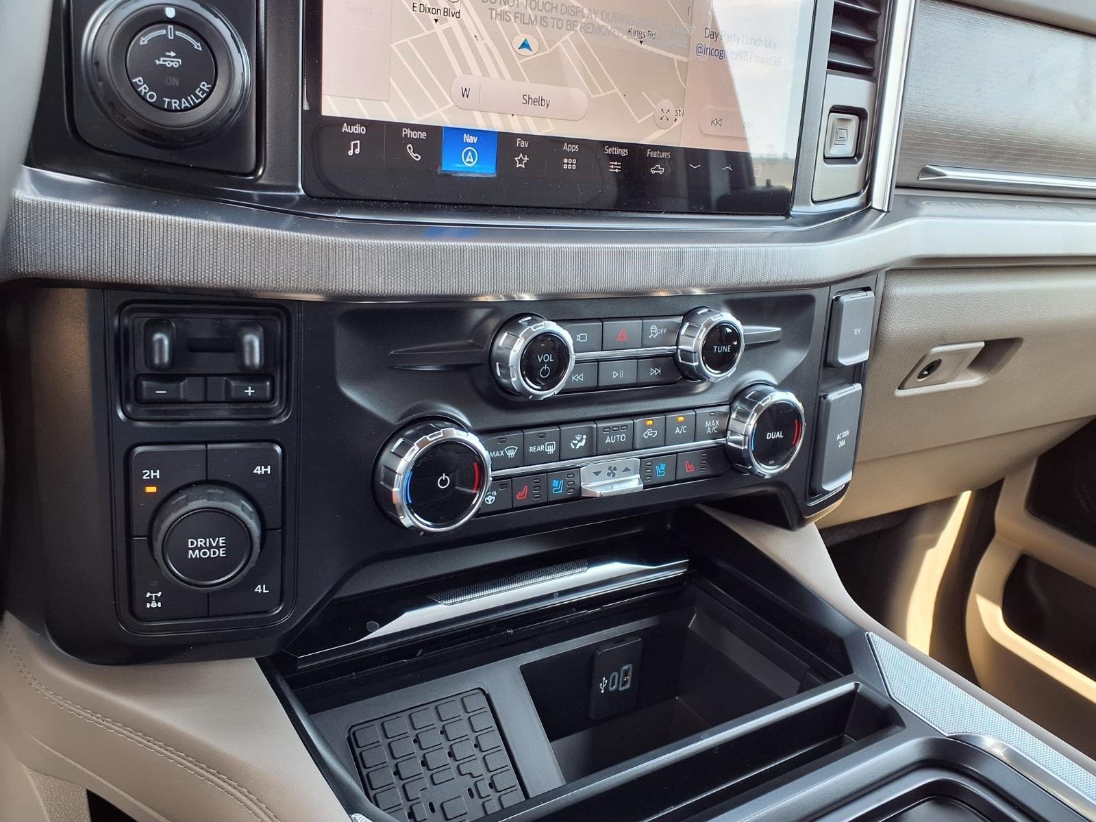 New 2026 Avalanche Ford F-250® Platinum® image 26