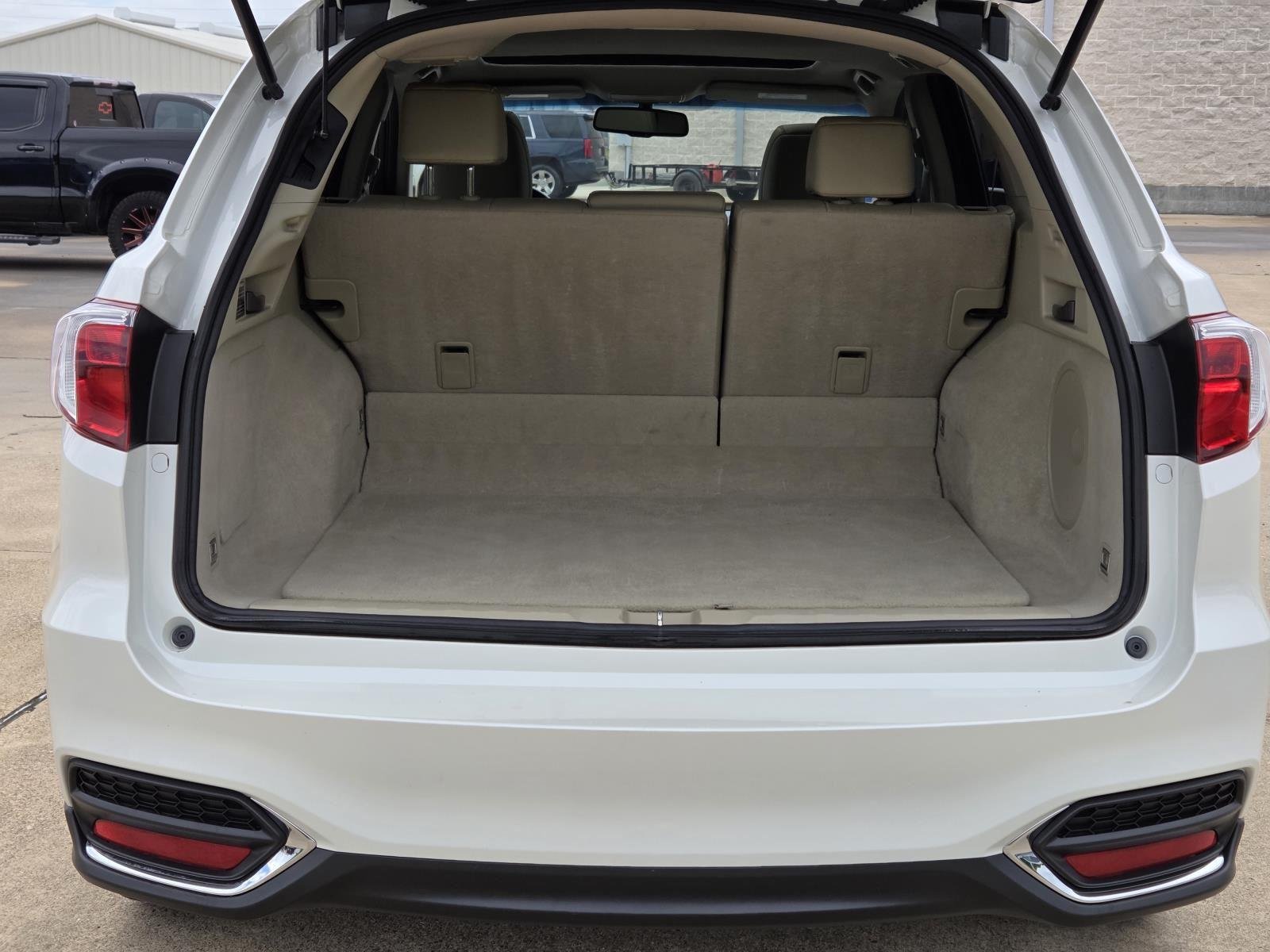 Used 2016 White Diamond Pearl Acura BASE image 12