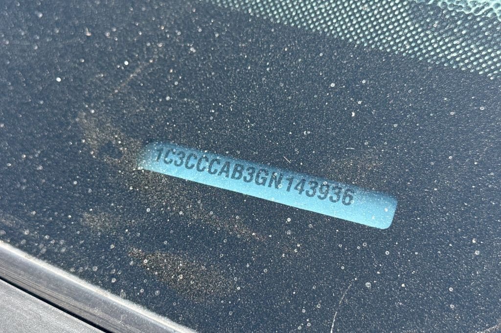 Used 2016 Gray Chrysler Limited image 9
