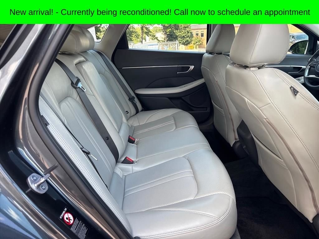 Used 2023 Gray Hyundai SEL image 11