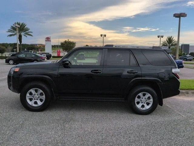 Used 2019 Black Toyota SR5 Premium image 7