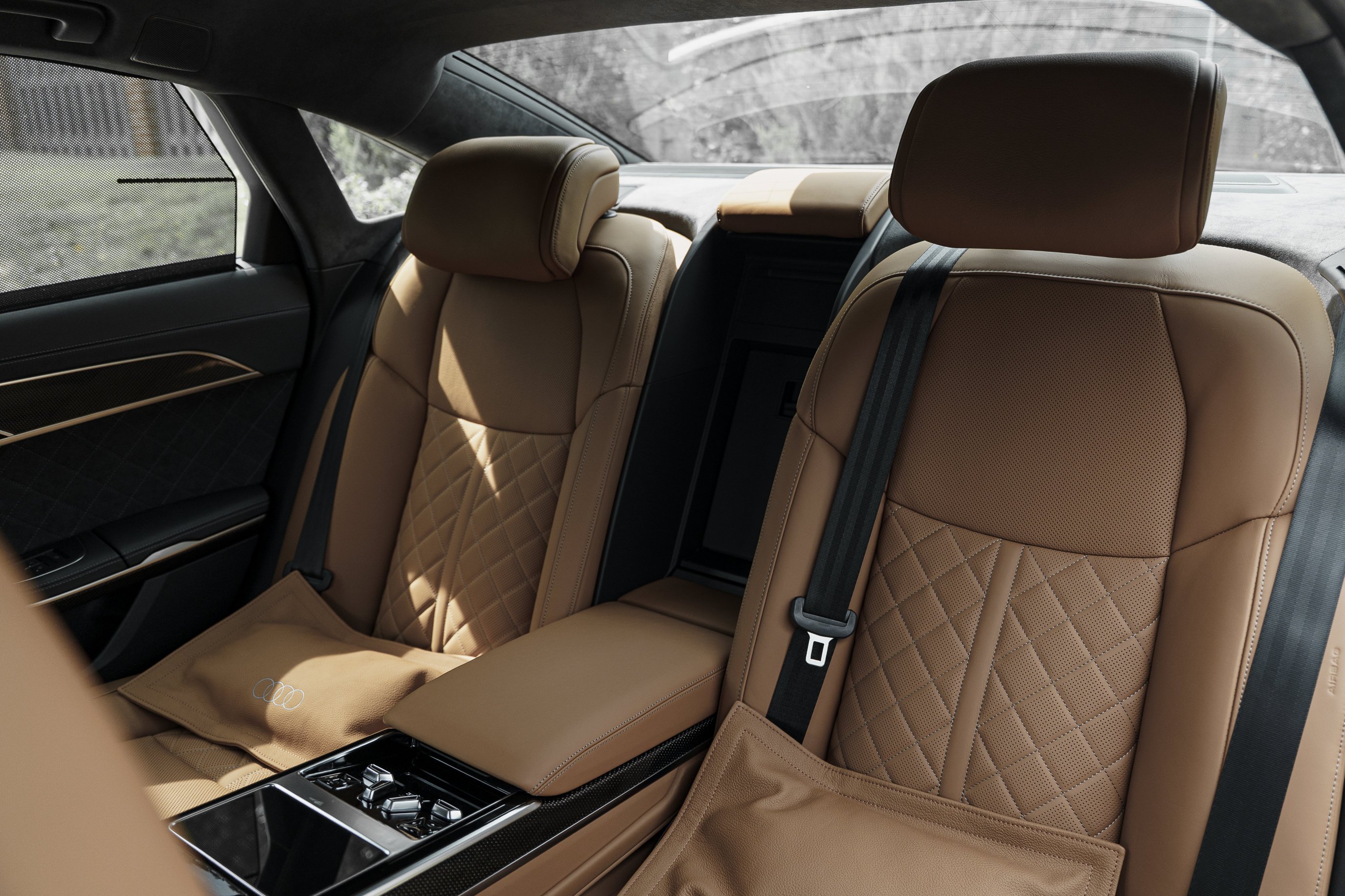 2027 Audi S8 Base - Photo 23