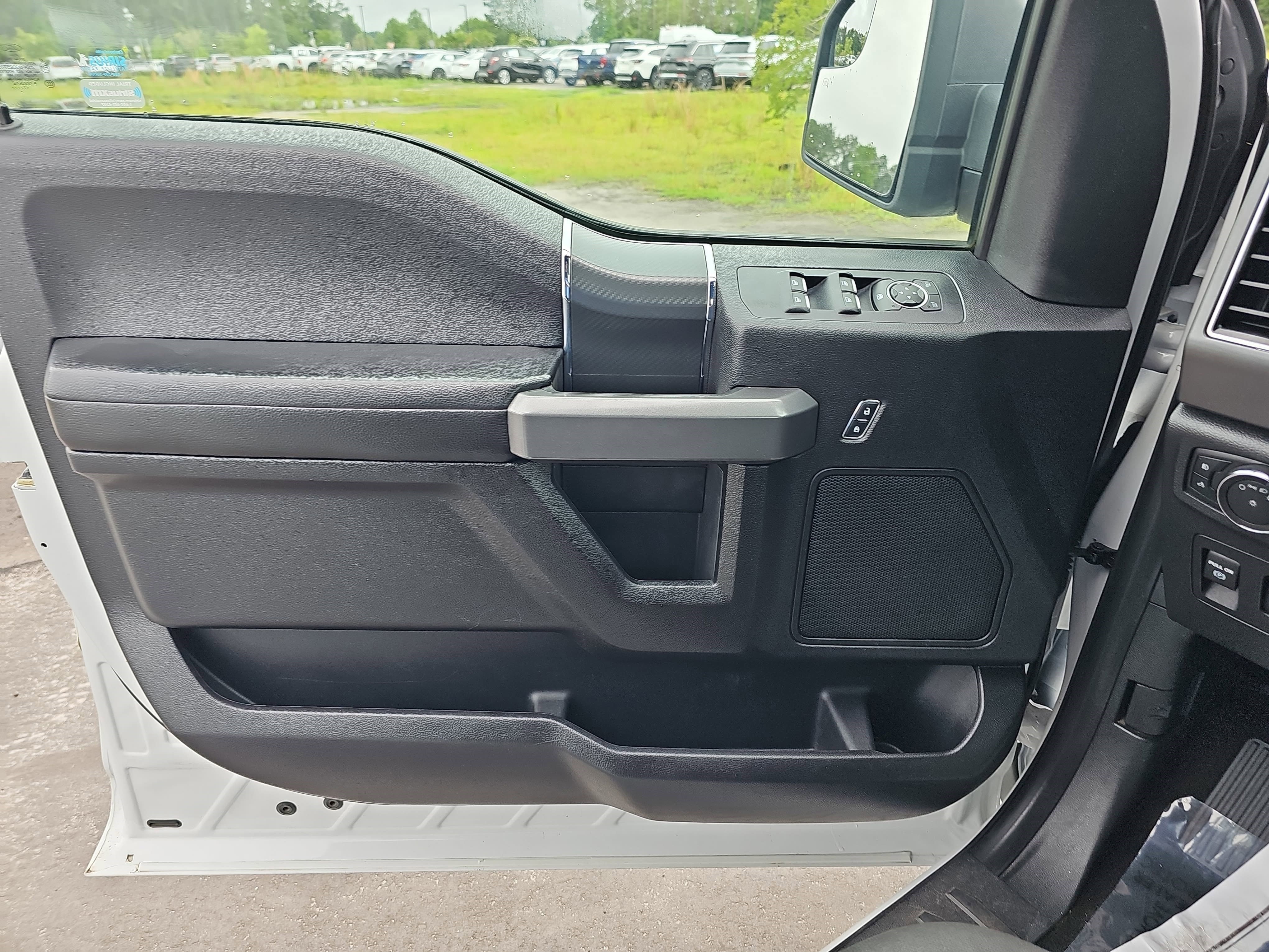 Used 2018 Oxford White Ford XLT image 28
