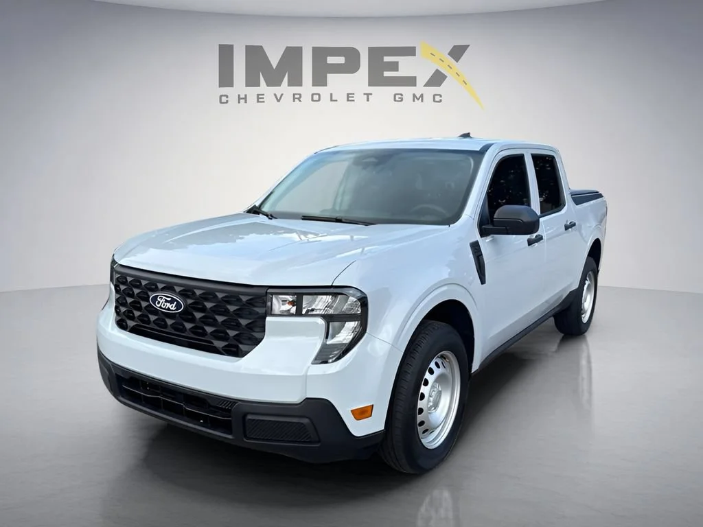 Used 2025  Ford XL image 1