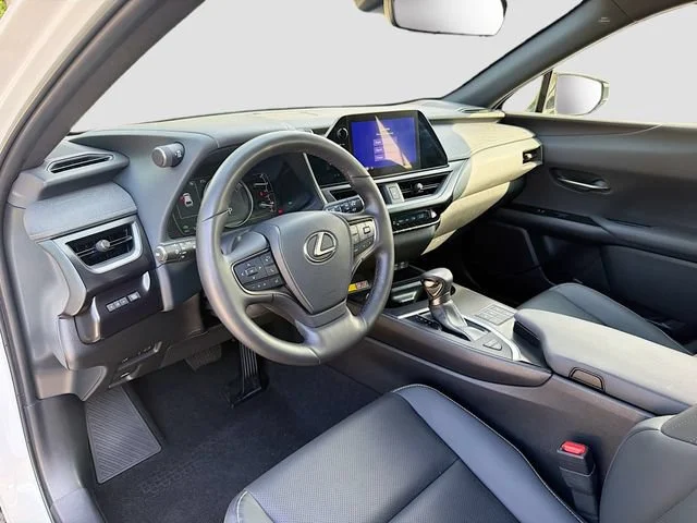 Used 2023 White Pearl Lexus UX 250h Premium image 25