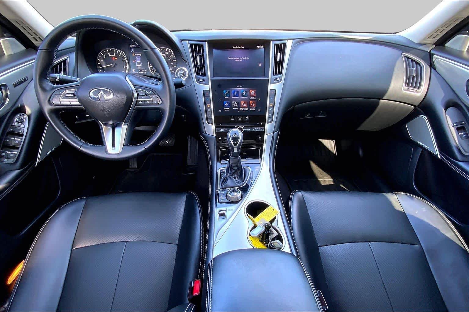 Used 2023 Majestic White INFINITI LUXE image 14