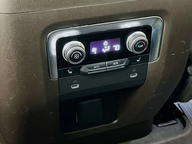 2022 GMC Yukon XL SLT - Photo 27