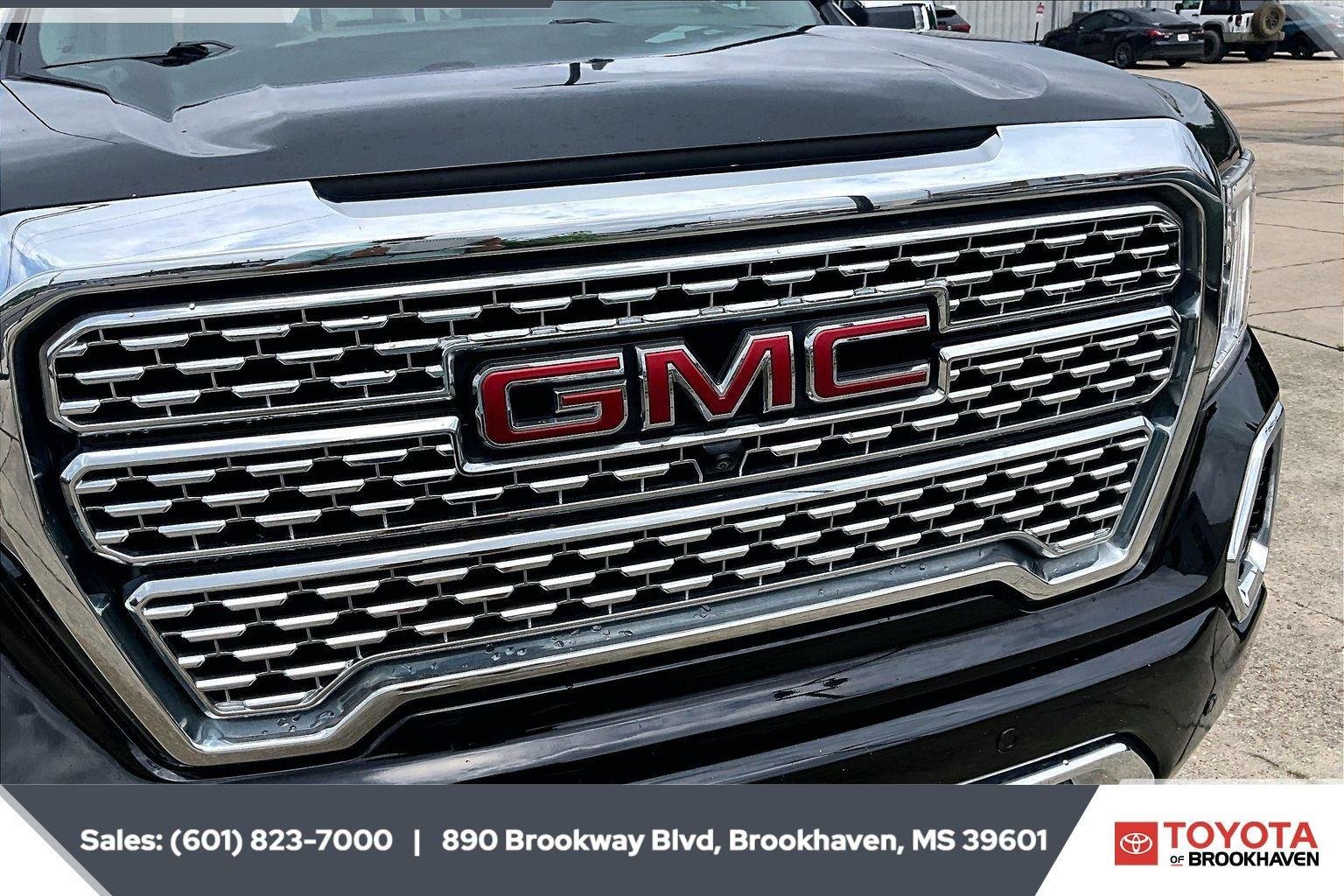 Used 2021 Onyx Black GMC Denali image 23