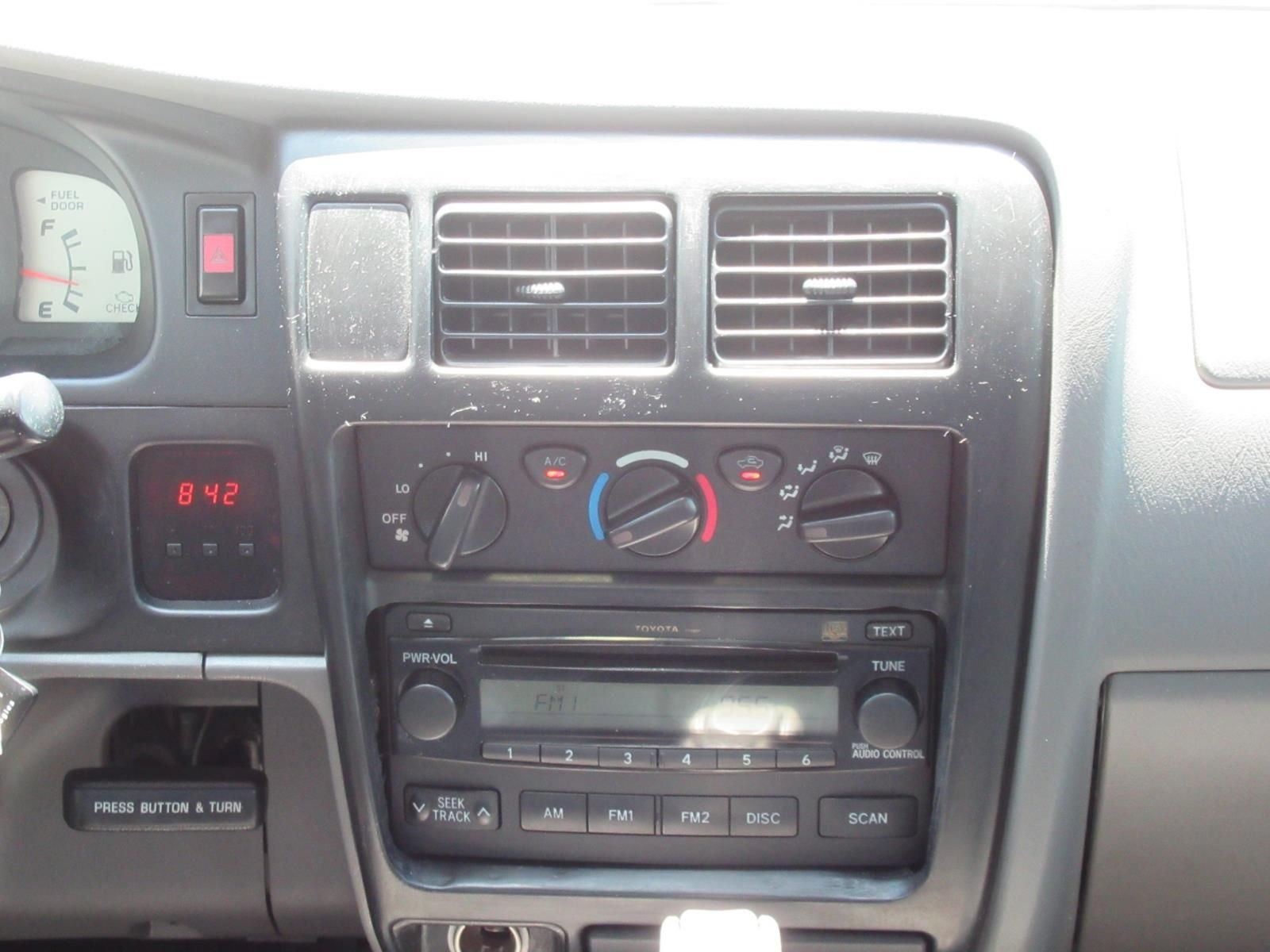 Used 2004 Silver Toyota PreRunner image 17