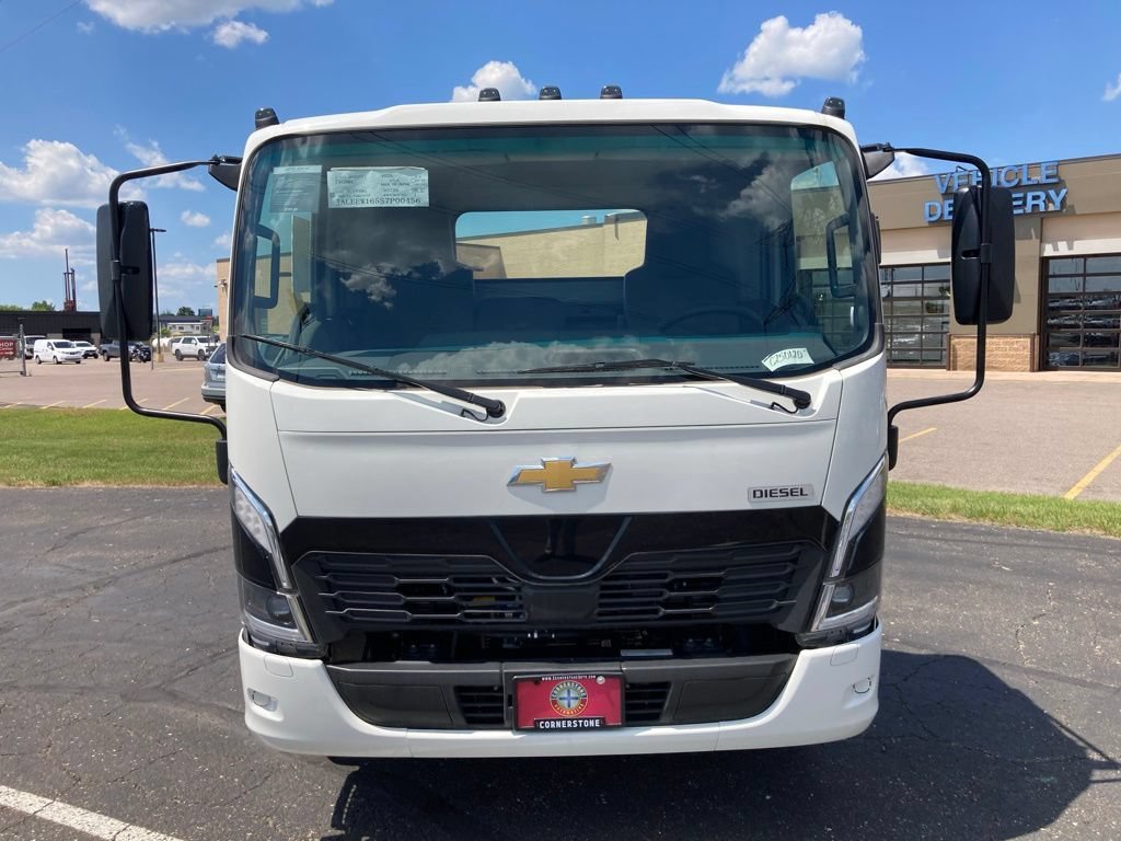 New 2025 Arc White Chevrolet 1WT image 7