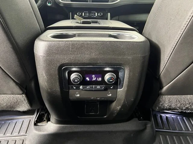 Used 2022 White Chevrolet Premier image 36
