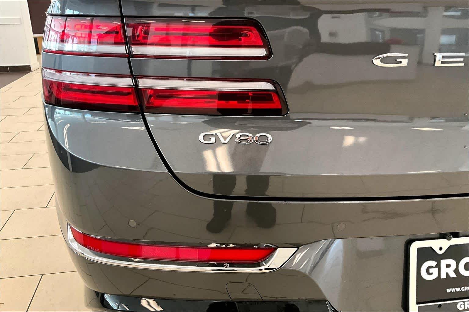Used 2022 Himalayan Gray Genesis  image 30