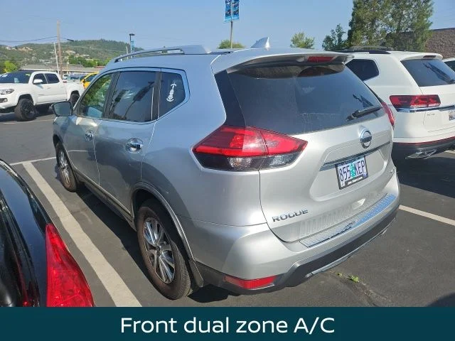 Used 2017 Brilliant Silver Nissan SV image 4