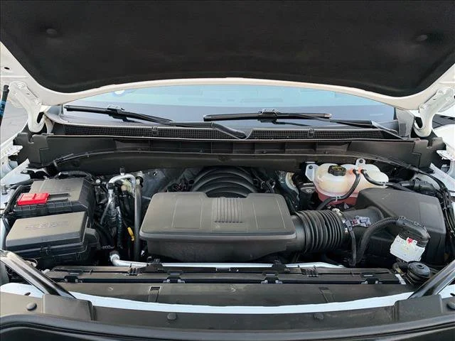 Used 2025 White Frost Tricoat GMC Denali image 33