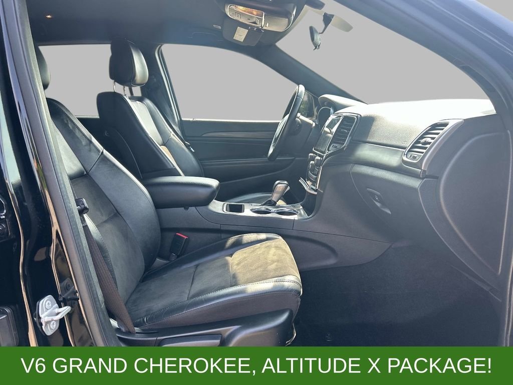 Used 2021 Black Jeep Laredo X image 18