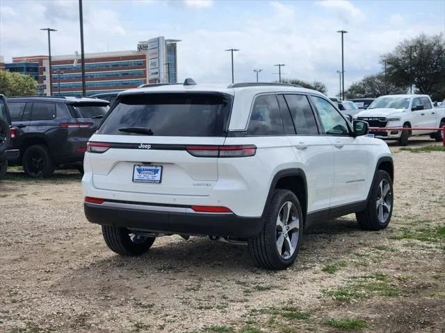 New 2026 Bright White Clear-Coat Exterior Paint Jeep Limited image 4