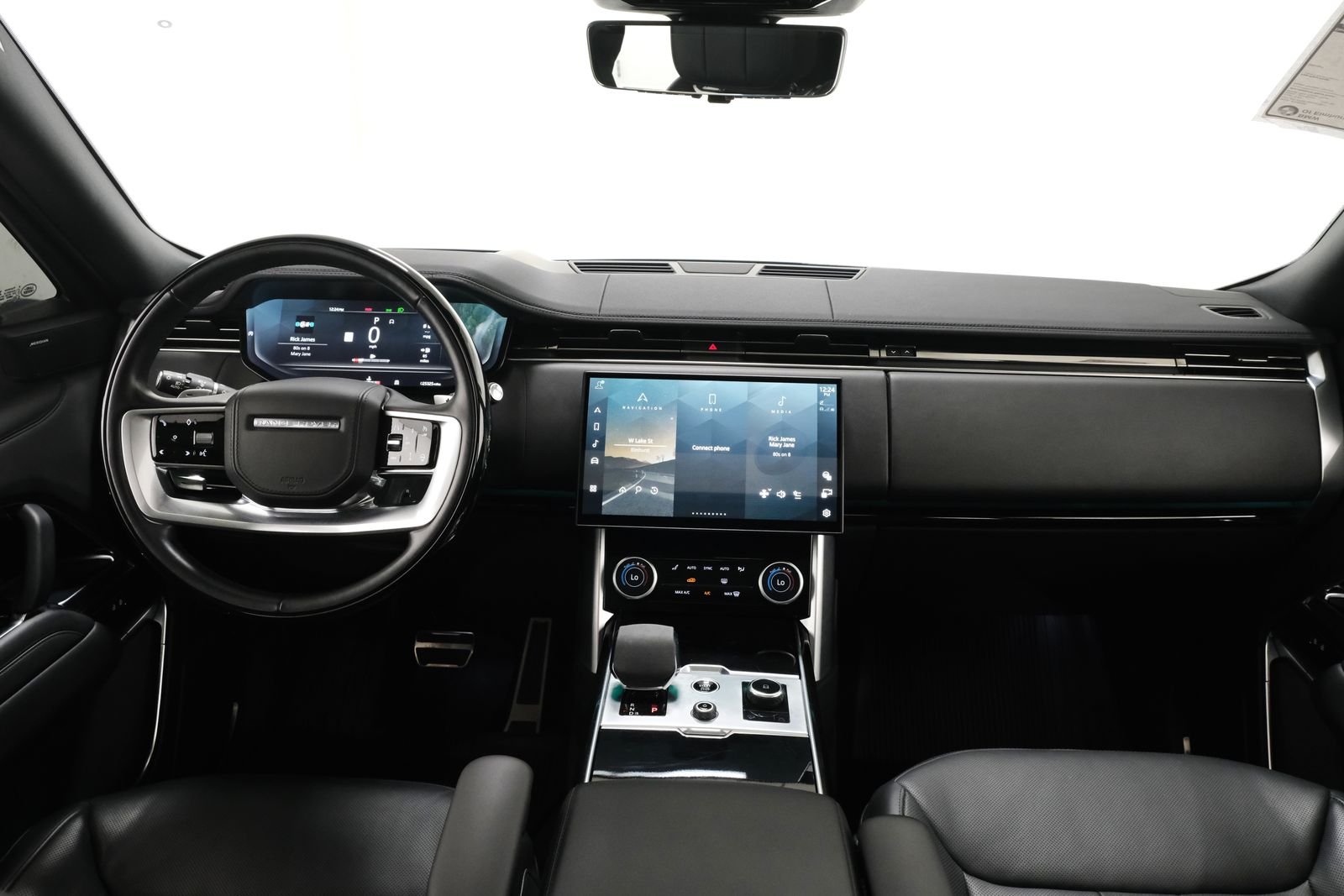 Used 2023 Silver Land Rover SE image 8