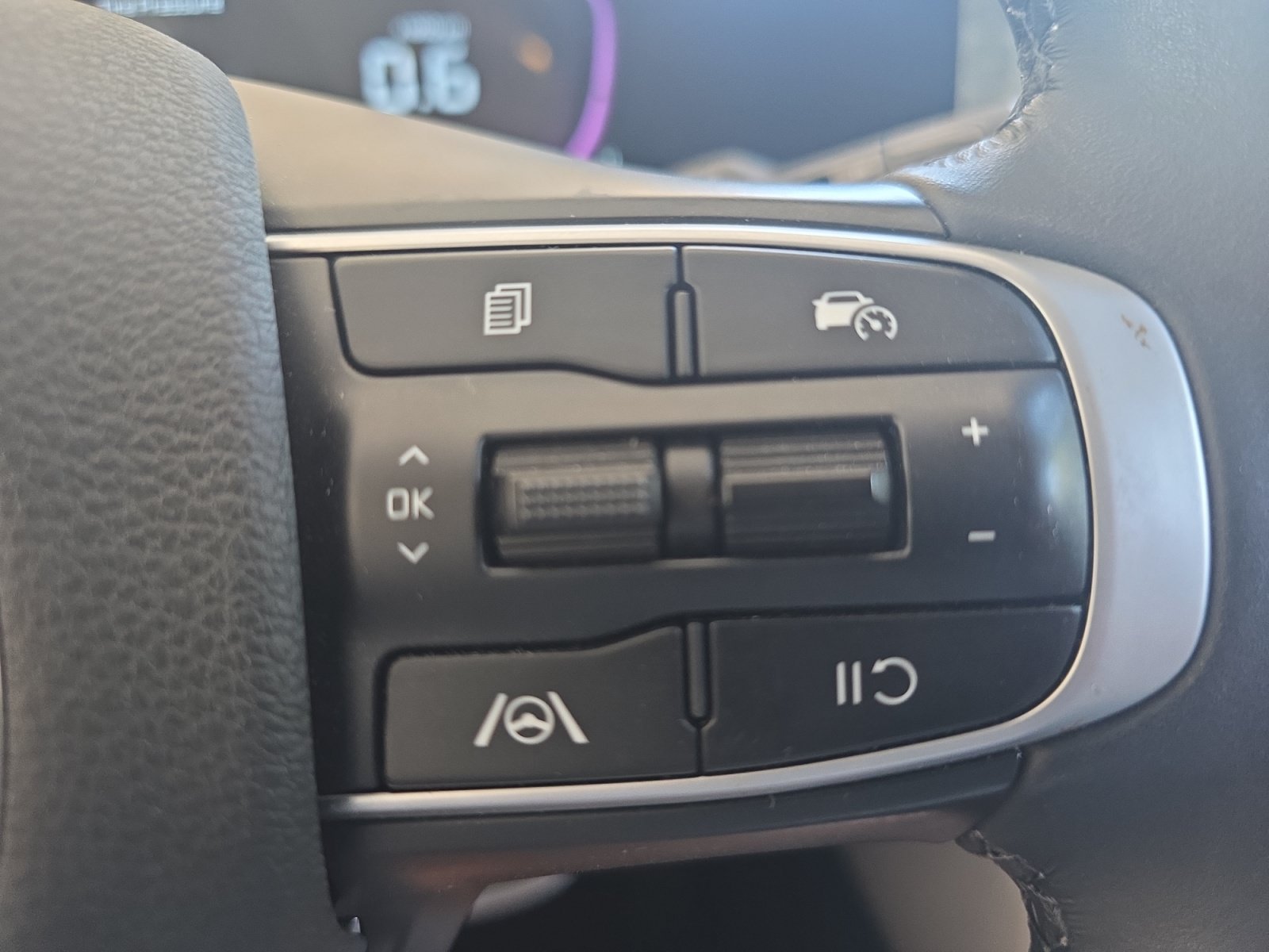Certified Used 2025 Steel Gray Kia EX image 24