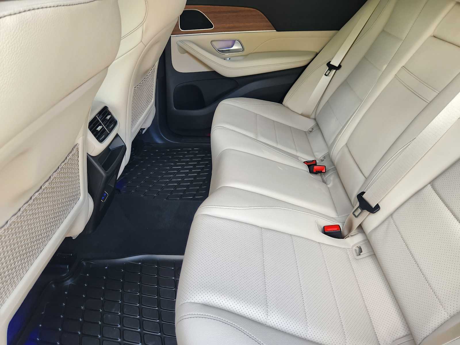 Certified Used 2026 Polar White Mercedes-Benz GLE 350 image 28