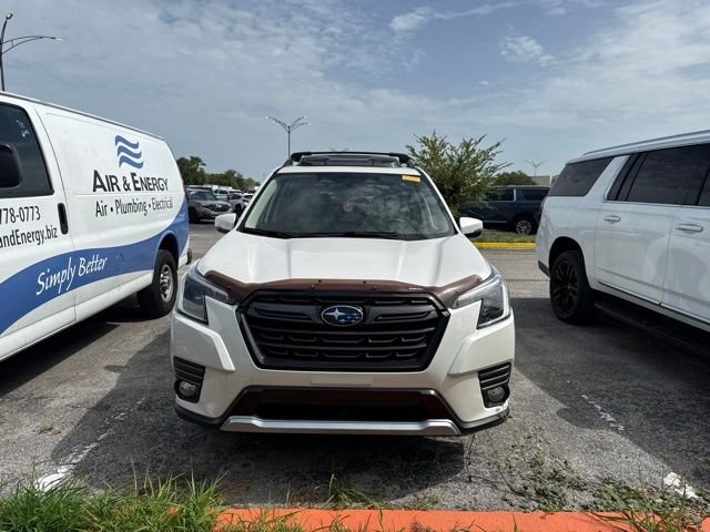 Used 2022 White Subaru Limited image 2