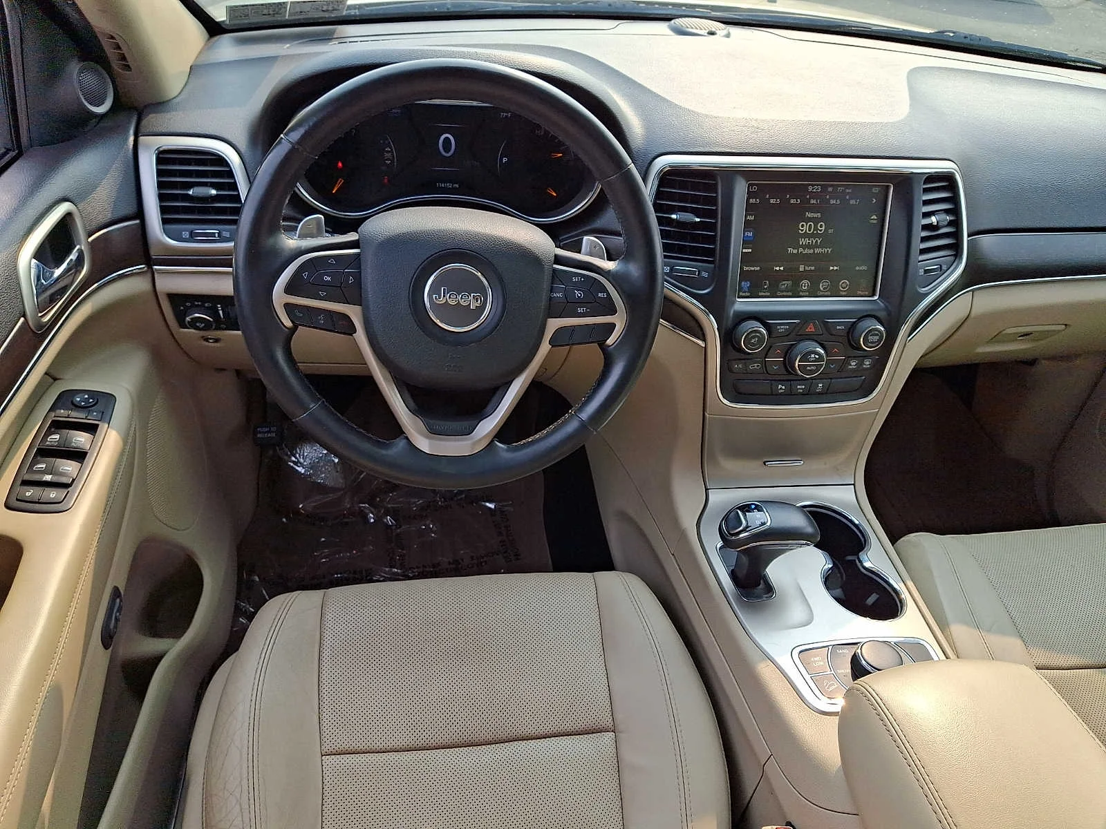Used 2014 Cashmere Pearlcoat Jeep Limited image 11
