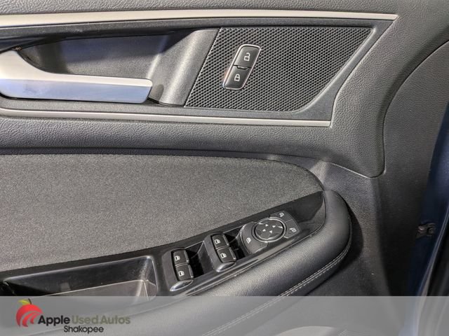 Used 2018 Blue Ford SEL image 13