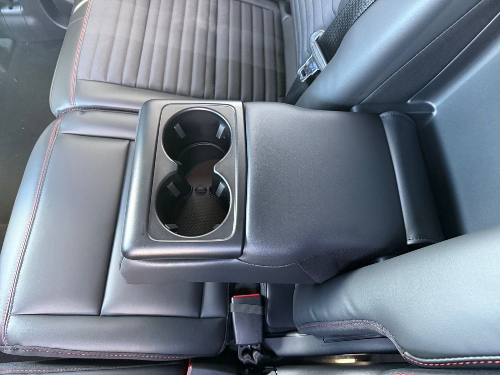 New 2026 Carbonized Gray Metallic Ford ST-Line image 17