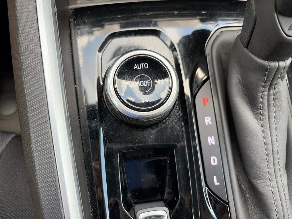 Used 2024 Black Chevrolet Trail Boss image 20