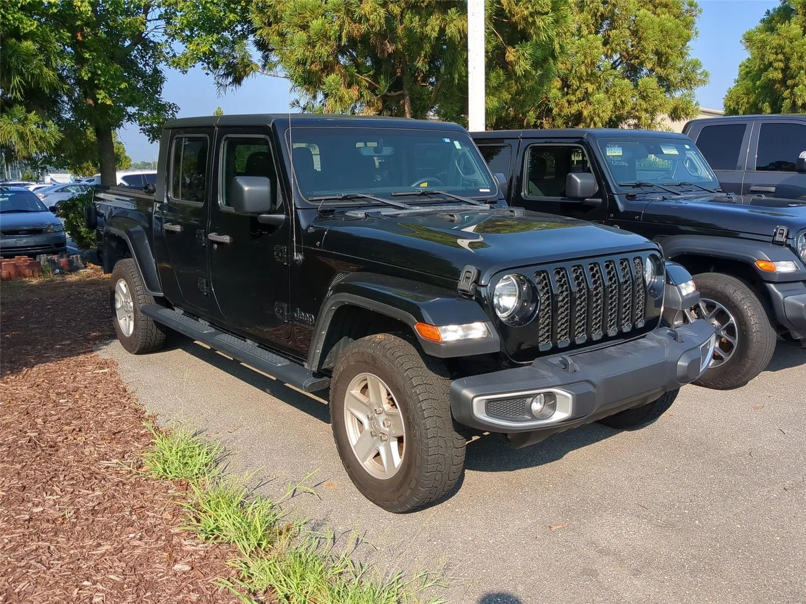 Used 2023 Black Clearcoat Jeep Sport S image 3