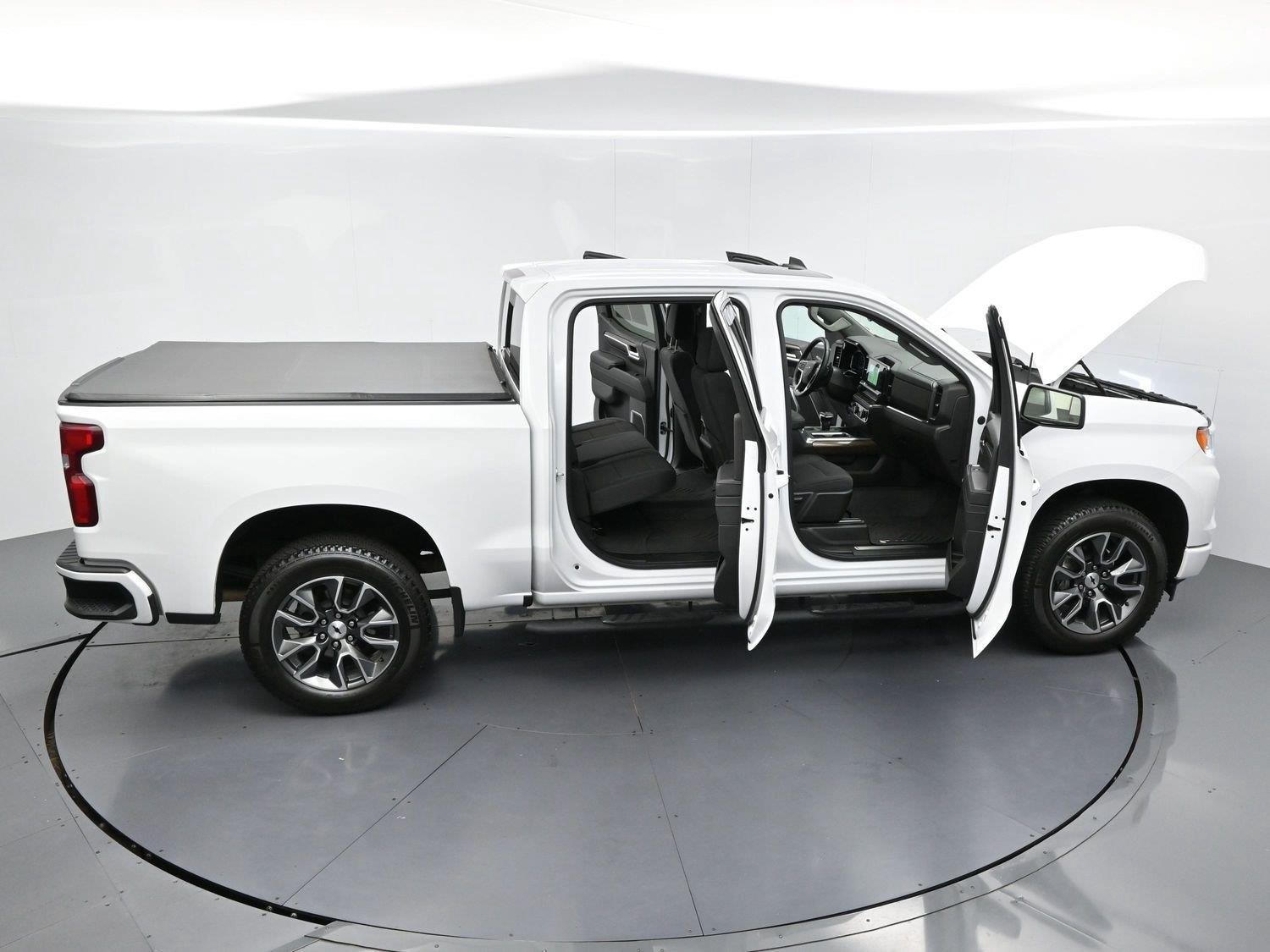 Used 2023 SUMMIT WHITE Chevrolet RST image 42