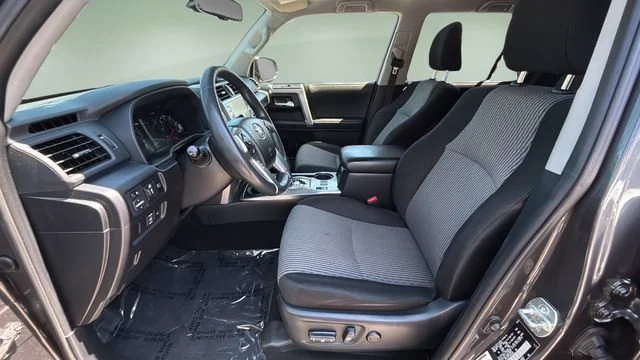 Used 2022 Gray Toyota SR5 image 18