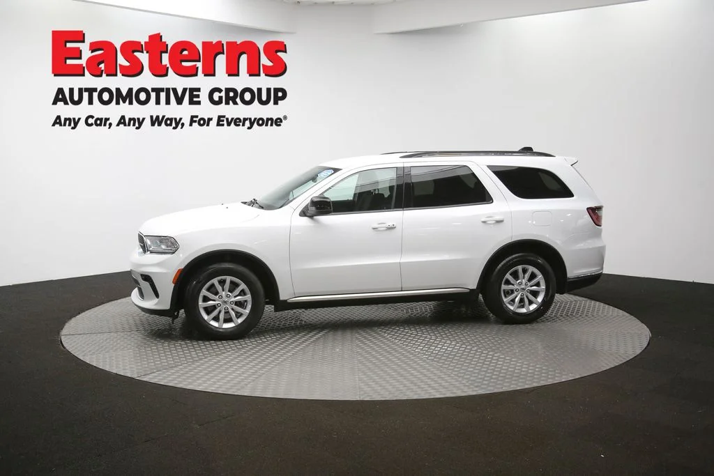 Used 2023 White Dodge SXT image 55