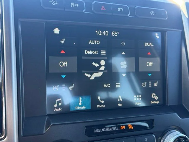 Used 2018 White Ford Platinum image 23