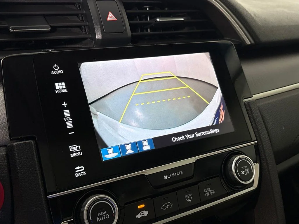 Used 2018  Honda EX image 26