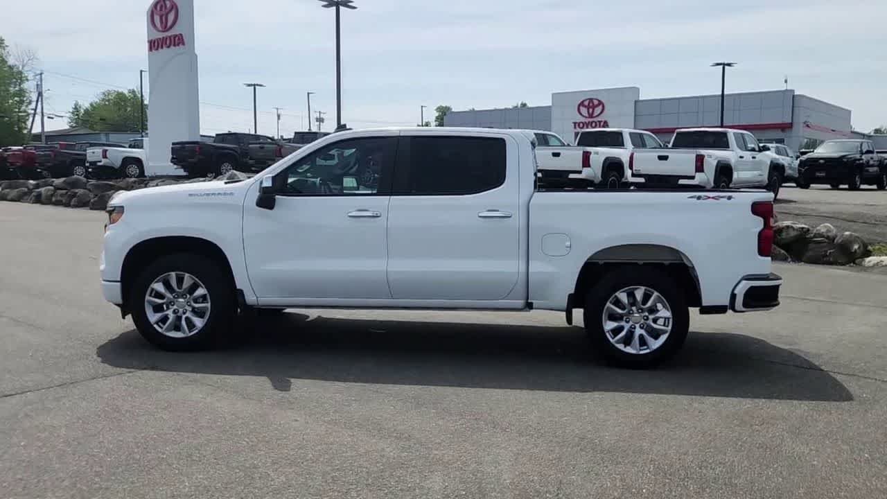 Used 2023 Summit White Chevrolet Custom image 5