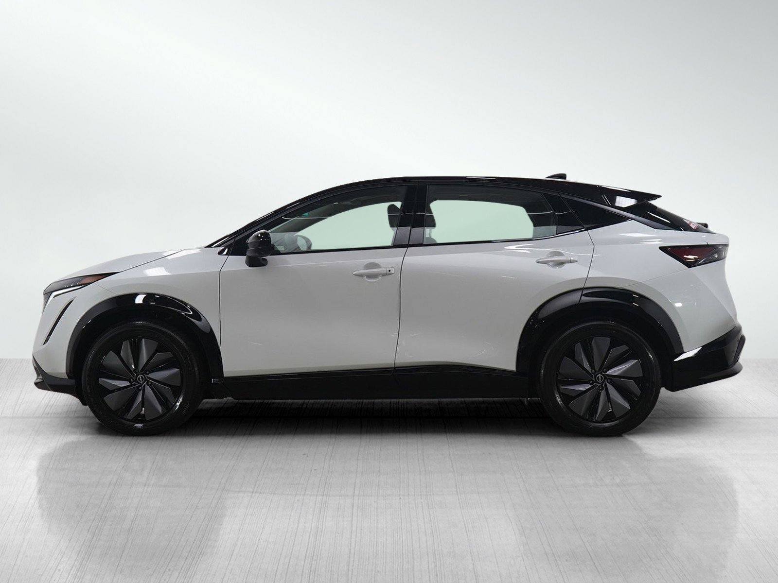 Used 2024 Nissan ARIYA Evolve+ with VIN JN1DF0BB6RM732219 for sale in Wayzata, Minnesota