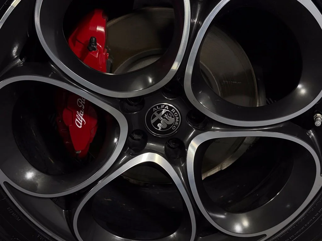 Used 2023  Alfa Romeo Veloce image 11