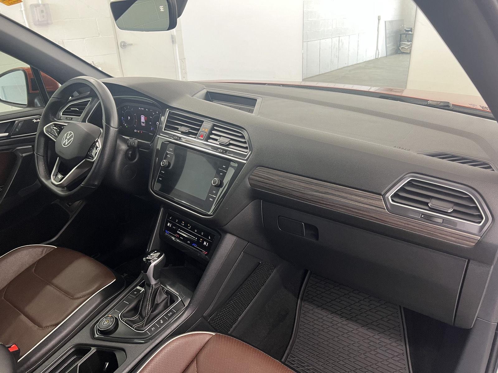 2022 Volkswagen Tiguan SEL R-LINE - Photo 14