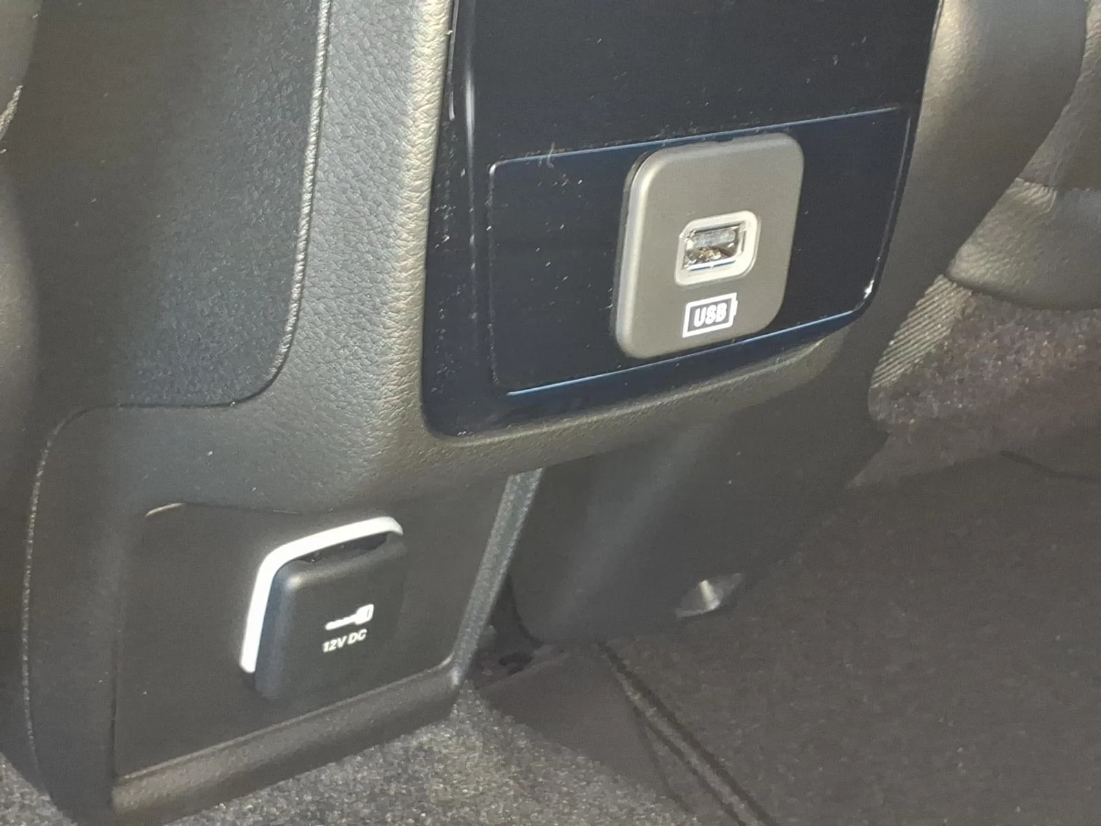 New 2026 Bright White Clear Coat Jeep Latitude Altitude image 4