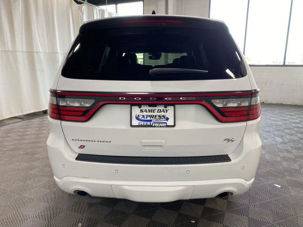 Used 2025 White Knuckle Clearcoat Dodge R/T Plus image 11