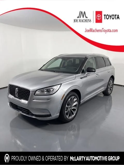 Used 2022 Silver Lincoln Grand Touring image 1