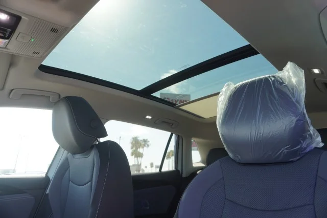 New 2026 Pure White Volkswagen 2.0T SE image 19