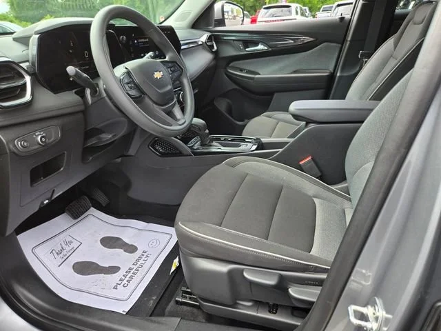 Used 2025 Sterling Gray Metallic Chevrolet LT image 11